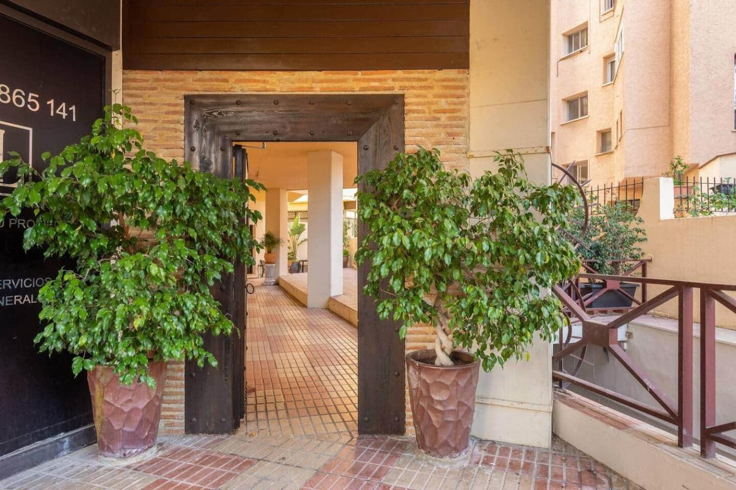 La Pimentera Central Apartments - Con Patio Privado Marbella Esterno foto
